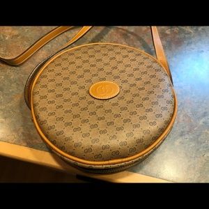 Gucci cross body bag